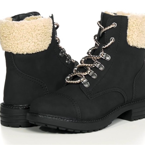 Report Neema Faux Sherpa Black Combat Hiking Boots Size 9 - Picture 2 of 8